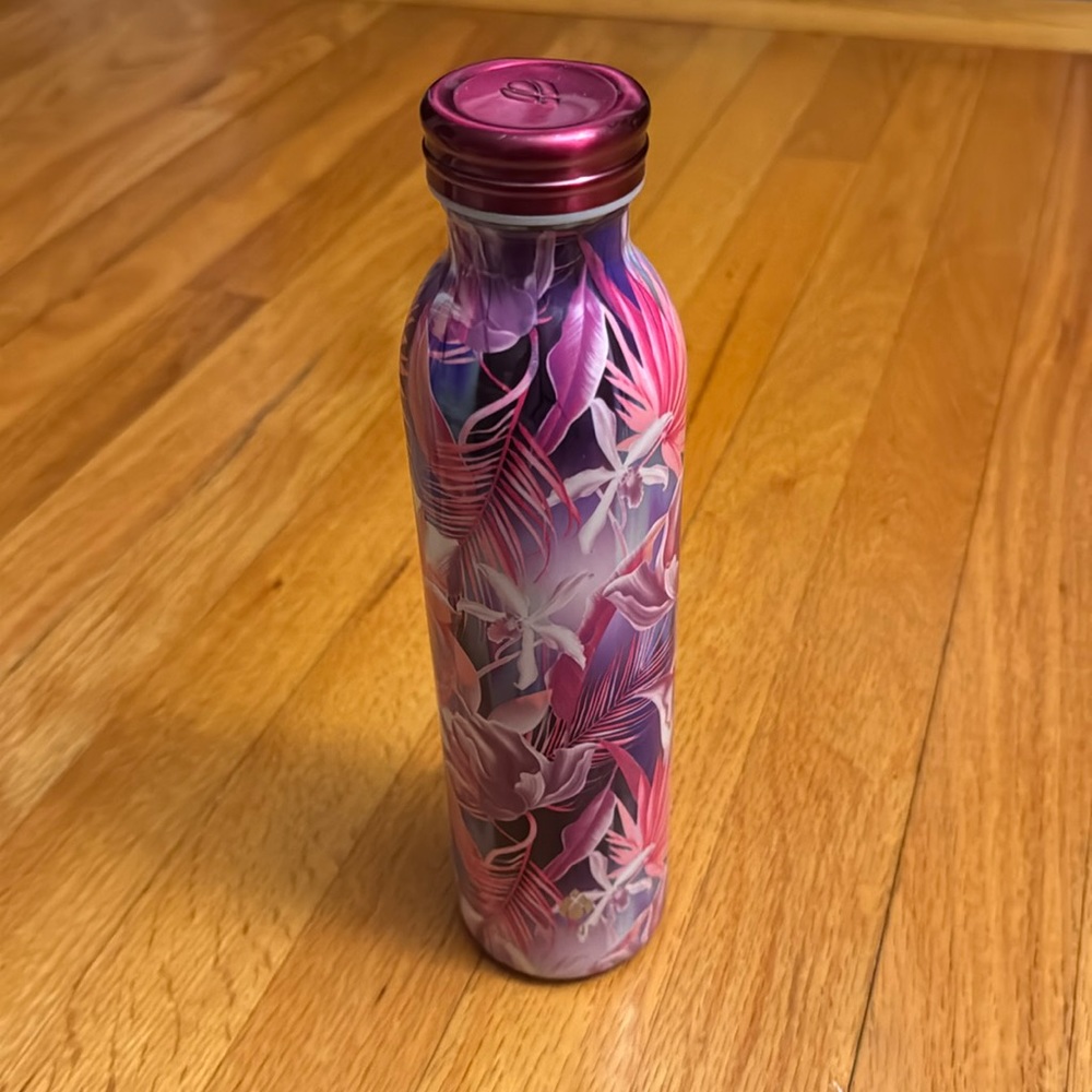 Manna 20 oz Retro Water Bottle